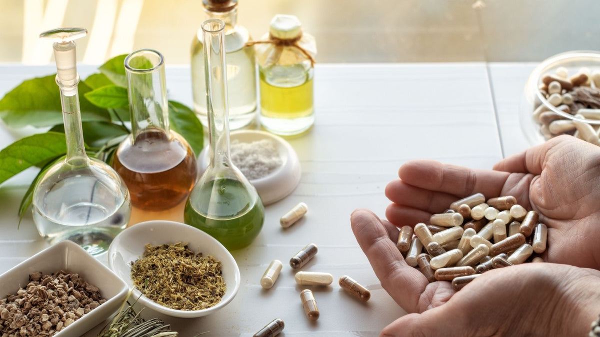 Difference Between Herbal and Synthetic Supplements